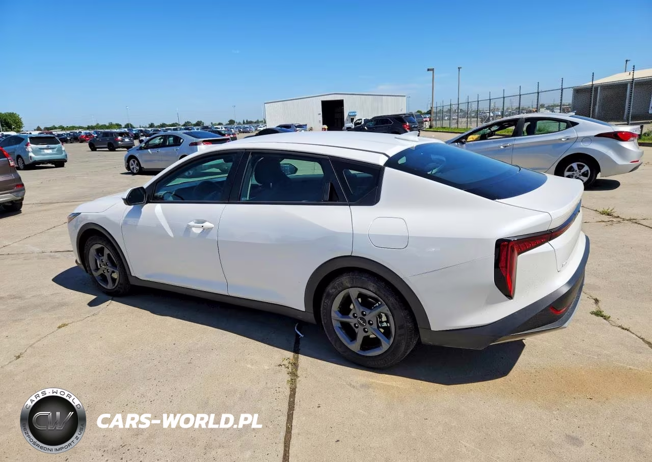 2026 Kia K4 Lxs VIN:3KPFT4DE4TE284453 - 2