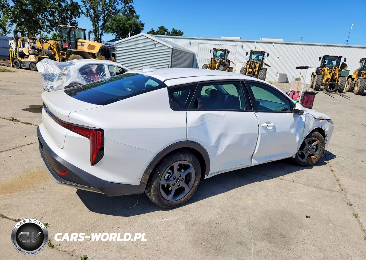 2026 Kia K4 Lxs VIN:3KPFT4DE4TE284453 - 3