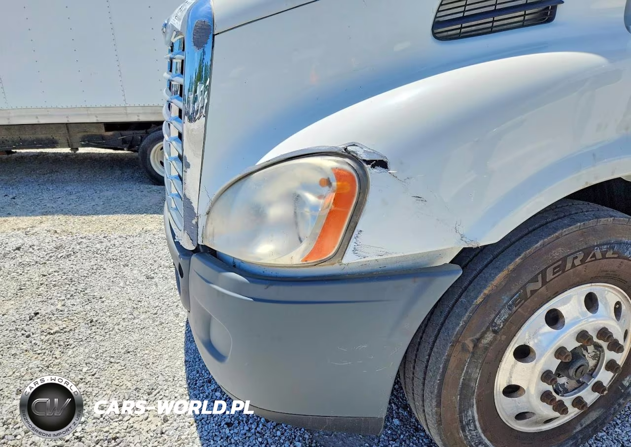2014 Freightliner Cascadia Semi Truck VIN:3AKJGBDV8ESFZ2108 - 9