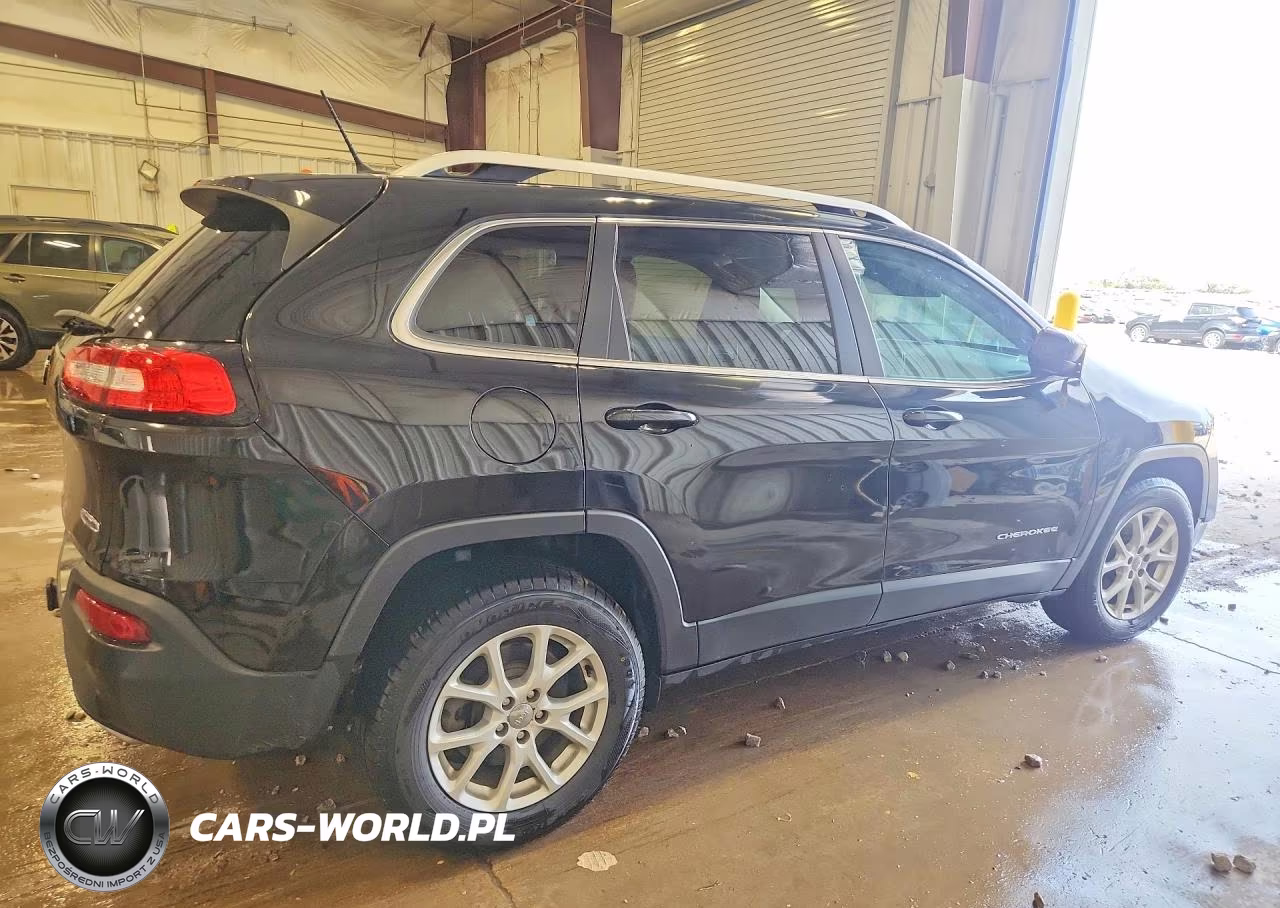 2015 Jeep Cherokee Latitude VIN:1C4PJMCS2FW756029 - 3