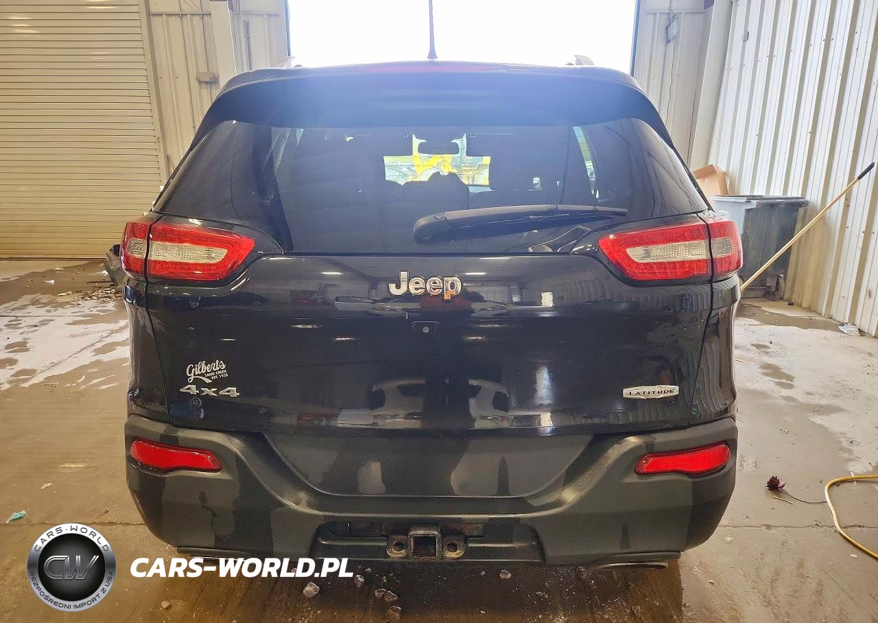 2015 Jeep Cherokee Latitude VIN:1C4PJMCS2FW756029 - 6