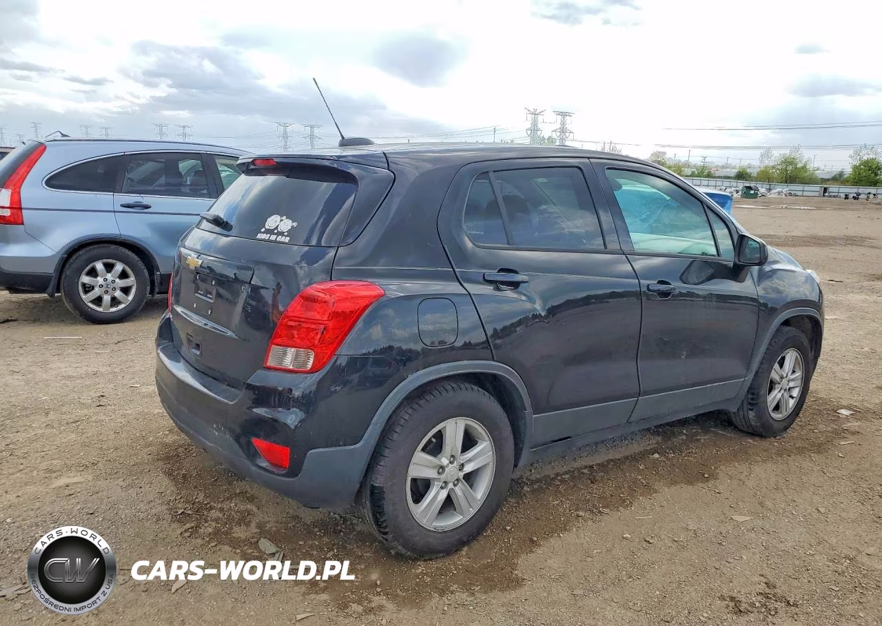 2019 Chevrolet Trax Ls VIN:3GNCJKSB5KL387565 - 3
