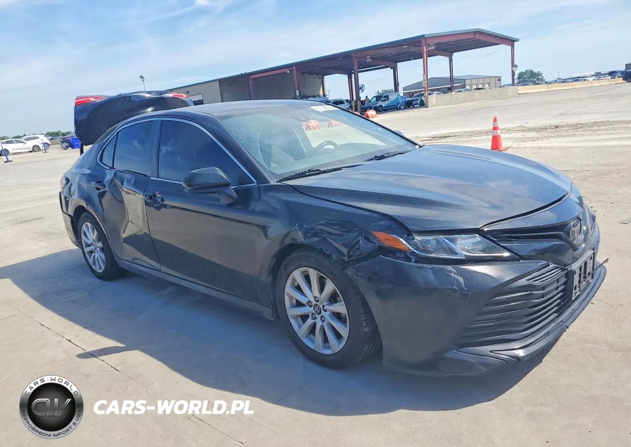 2020 Toyota Camry Le VIN:4T1C11AK6LU913709 - 4