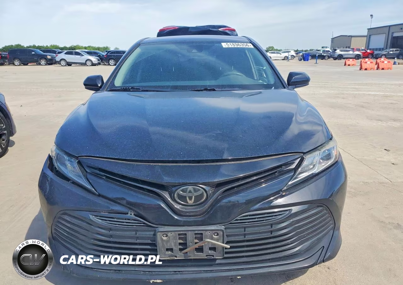 2020 Toyota Camry Le VIN:4T1C11AK6LU913709 - 5
