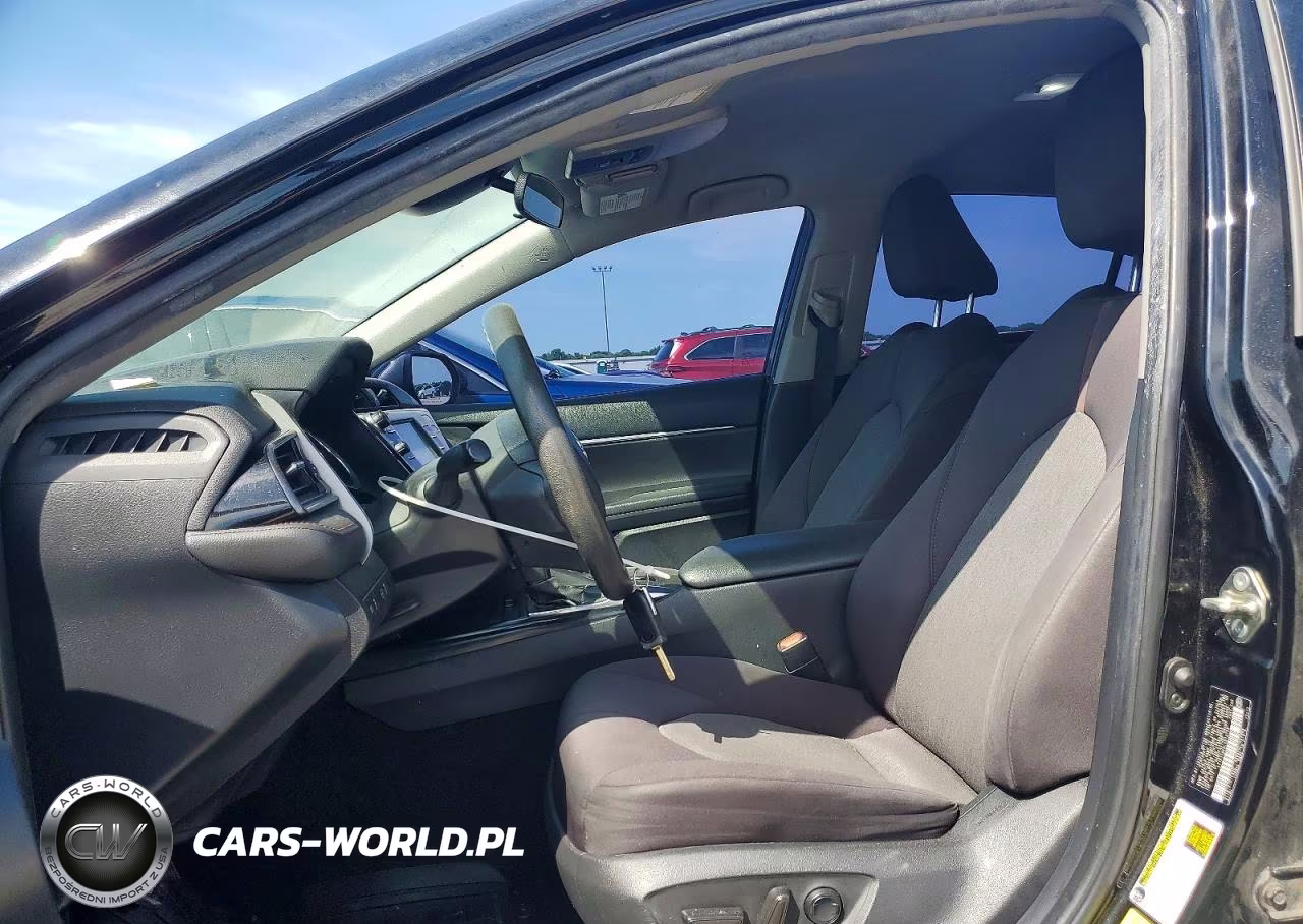 2020 Toyota Camry Le VIN:4T1C11AK6LU913709 - 7