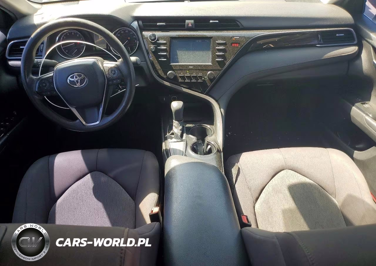 2020 Toyota Camry Le VIN:4T1C11AK6LU913709 - 8