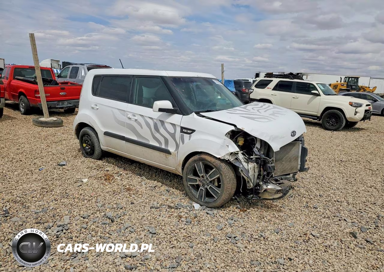 2011 Kia Soul + VIN:KNDJT2A27B7727119 - 4