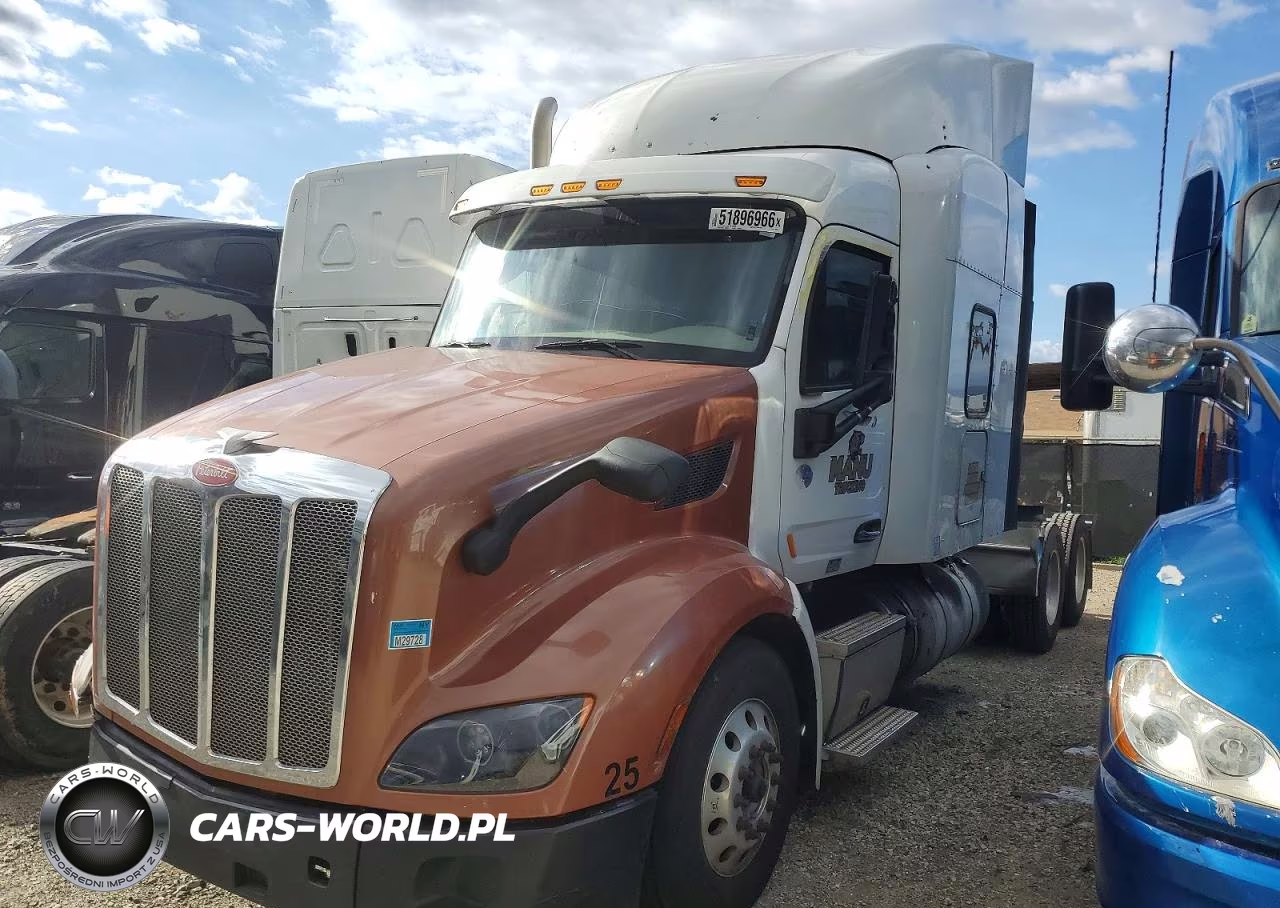2020 Peterbilt 579 VIN:1XPBD49X7LD704843 - 2