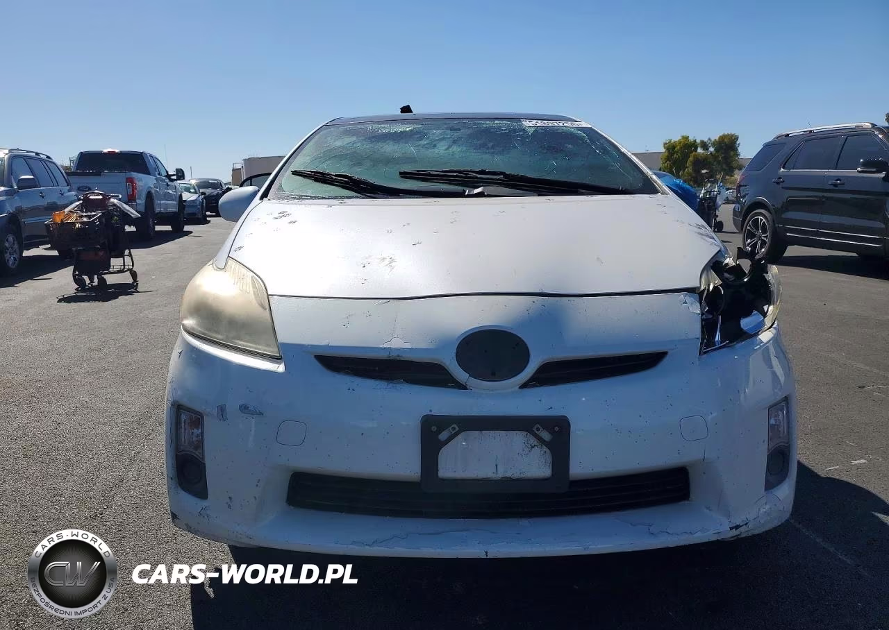 2011 Toyota Prius Four VIN:JTDKN3DU3B0251512 - 5