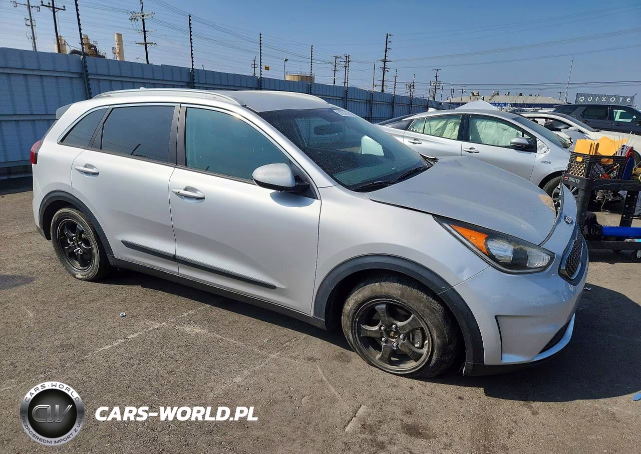2018 Kia Niro Lx VIN:KNDCB3LC0J5155828 - 4