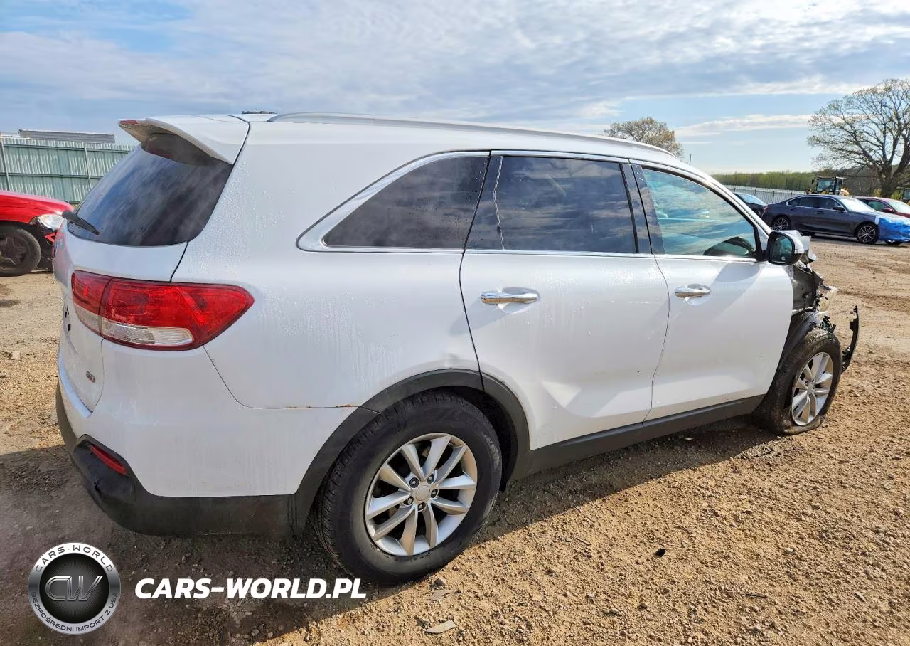 2018 Kia Sorento Lx VIN:5XYPG4A39JG420667 - 3