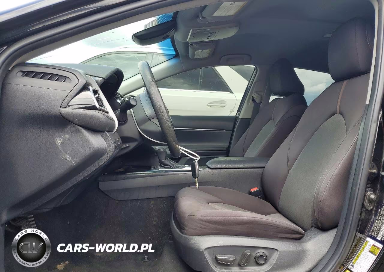 2018 Toyota Camry Le VIN:4T1B11HK9JU566536 - 7