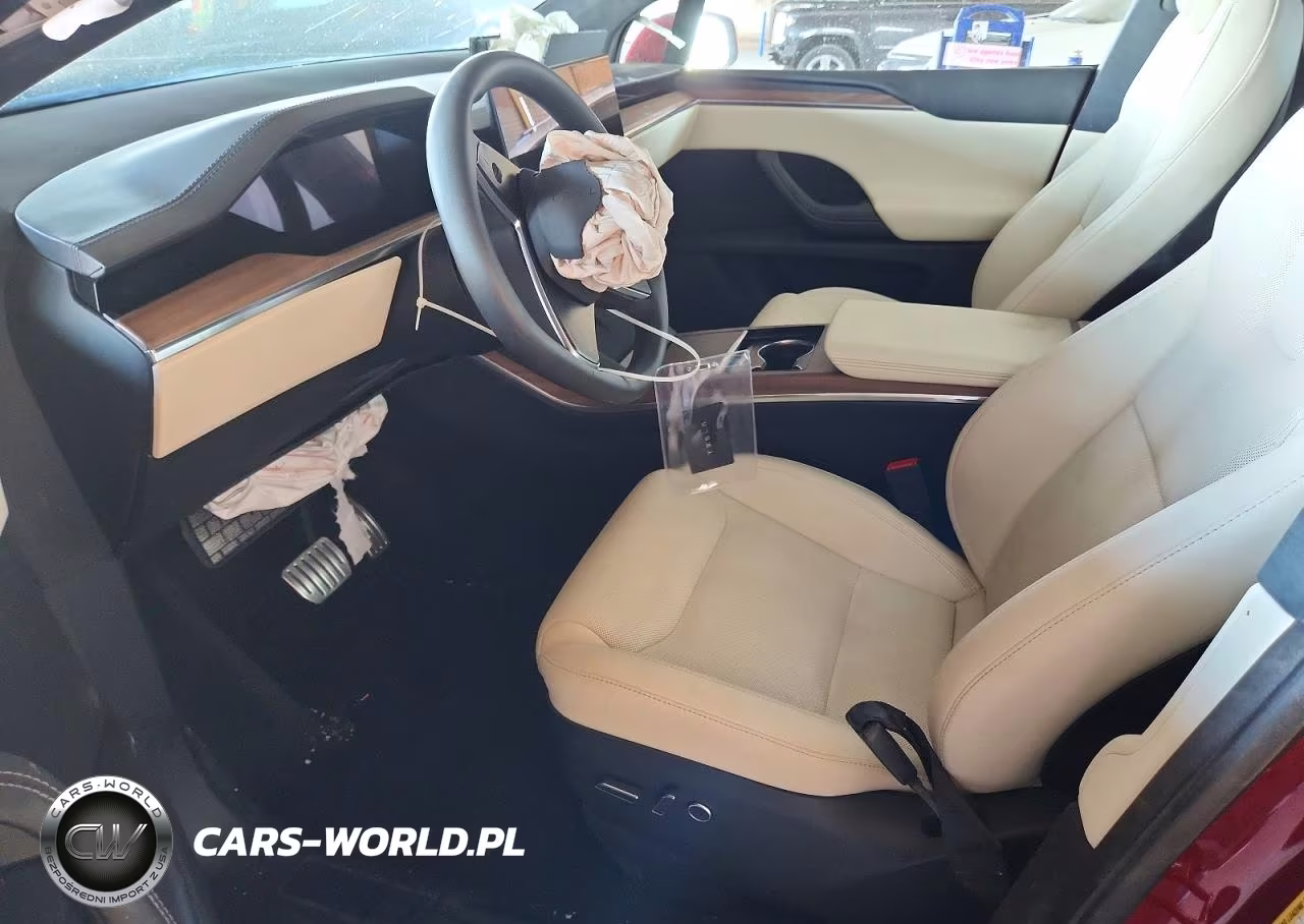 2025 Tesla Model X VIN:7SAXCAE59SF471605 - 7
