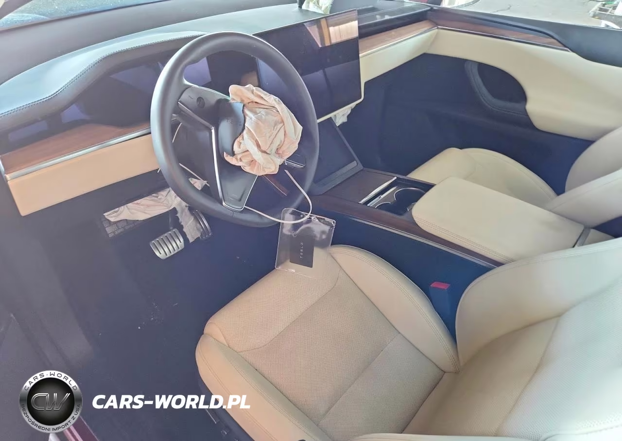 2025 Tesla Model X VIN:7SAXCAE59SF471605 - 8