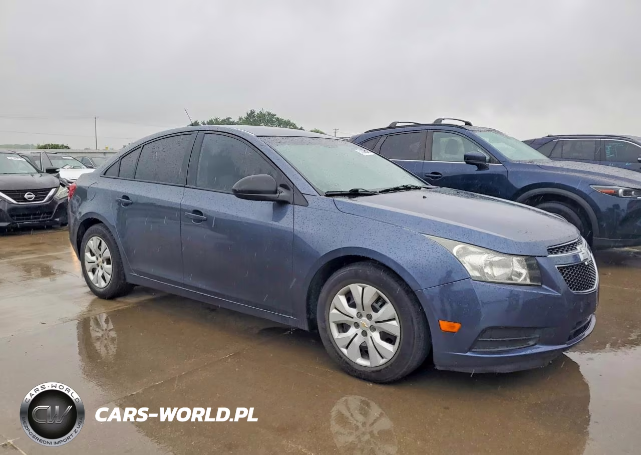 2014 Chevrolet Cruze Ls VIN:1G1PA5SH7E7316398 - 4
