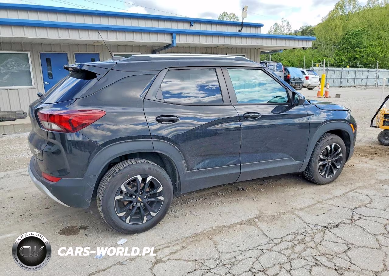 2021 Chevrolet Trailblazer Lt VIN:KL79MPS27MB061582 - 3