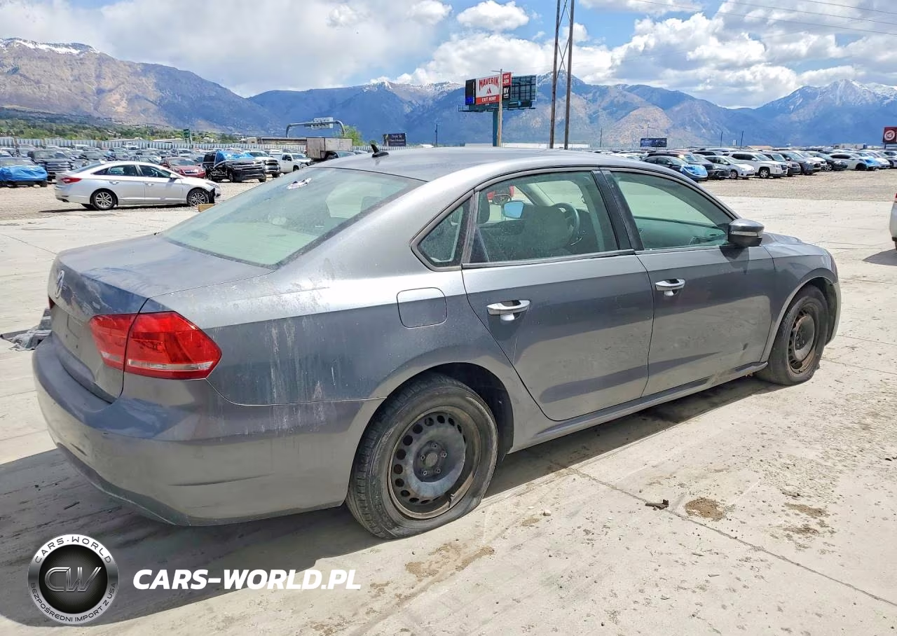2014 Volkswagen Passat S VIN:1VWAP7A31EC016597 - 3