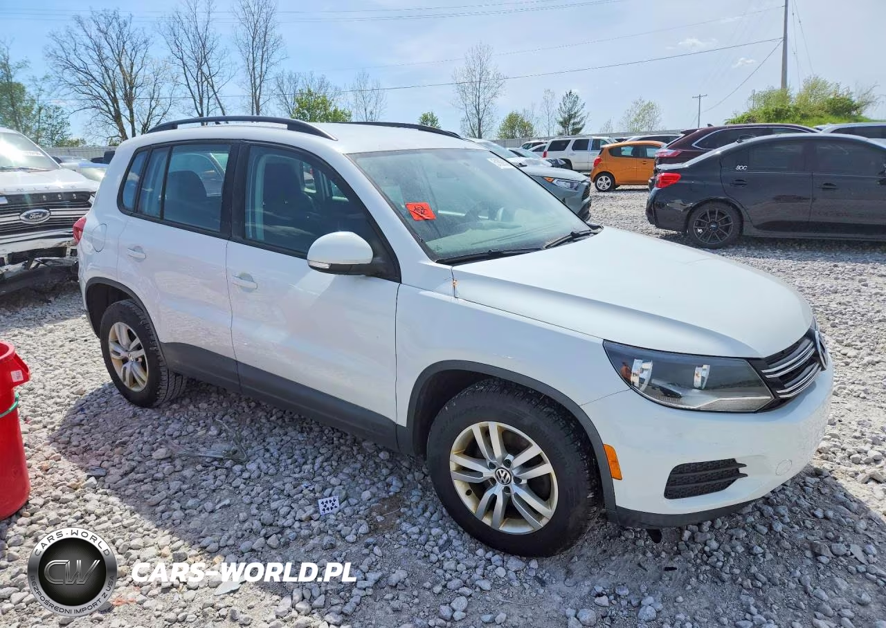 2015 Volkswagen Tiguan S VIN:WVGBV7AX0FW512888 - 4