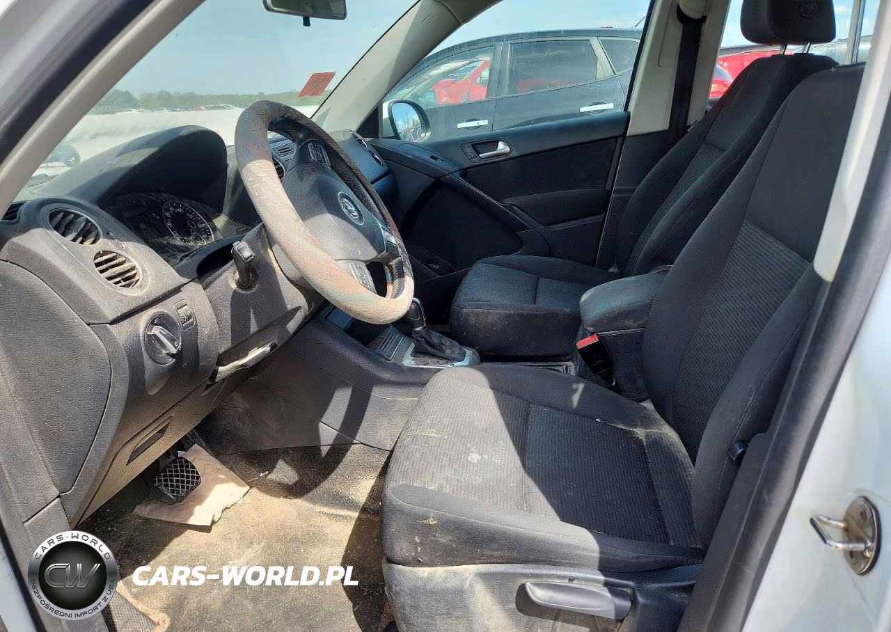 2015 Volkswagen Tiguan S VIN:WVGBV7AX0FW512888 - 7