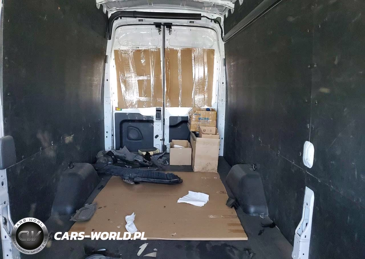 2021 Ford Transit T-250 VIN:1FTBR3X88MKA49999 - 10