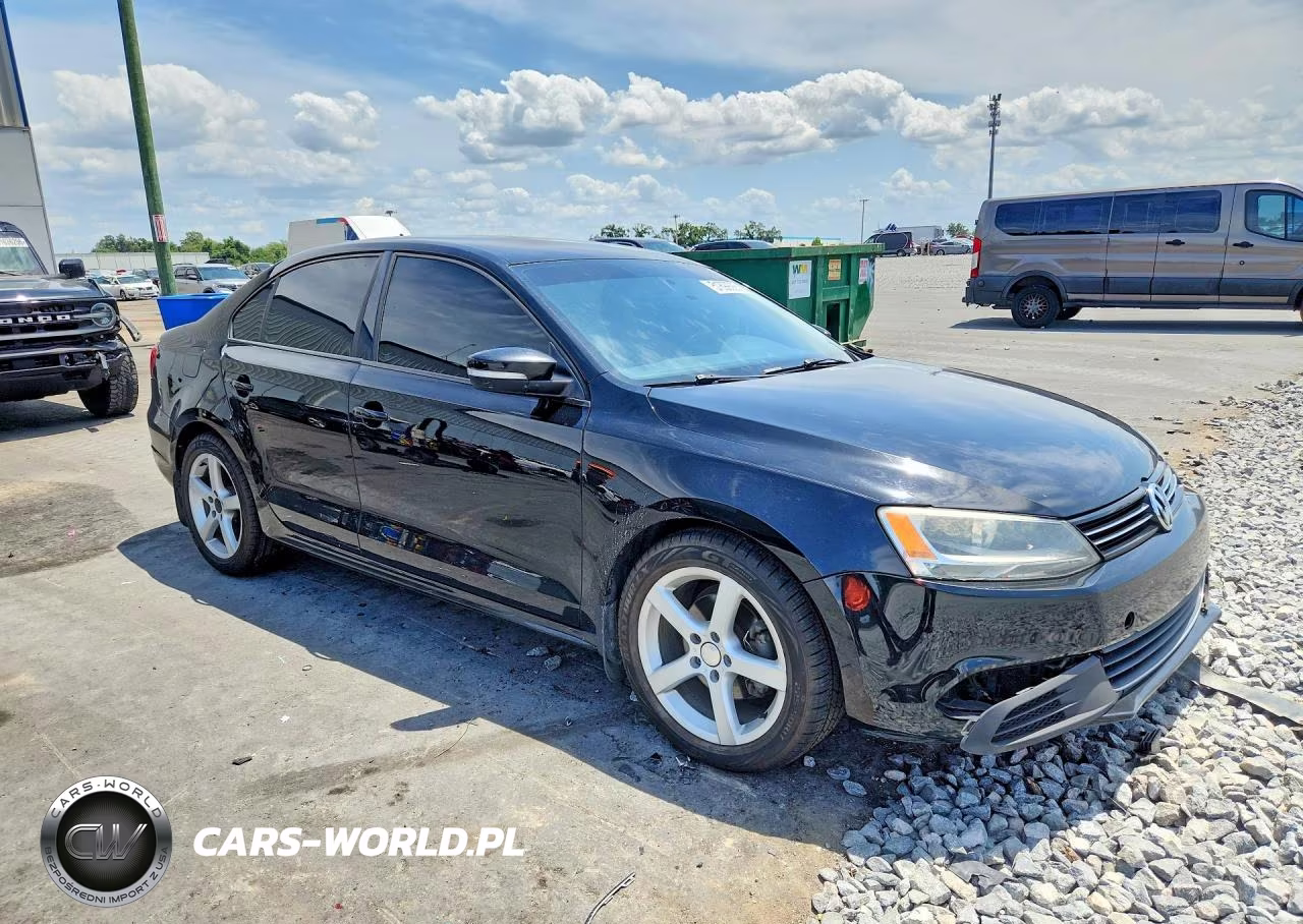 2013 Volkswagen Jetta Se VIN:3VWBP7AJ7DM258813 - 4