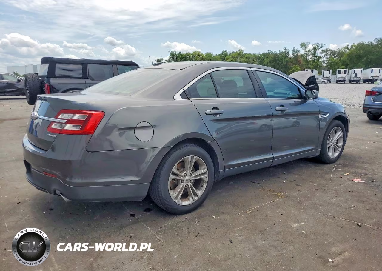2018 Ford Taurus Se VIN:1FAHP2D88JG134344 - 3