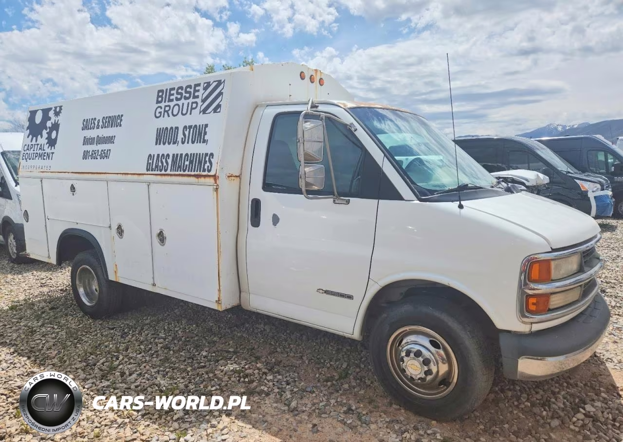 2002 Chevrolet Express G3 - Delivery Van