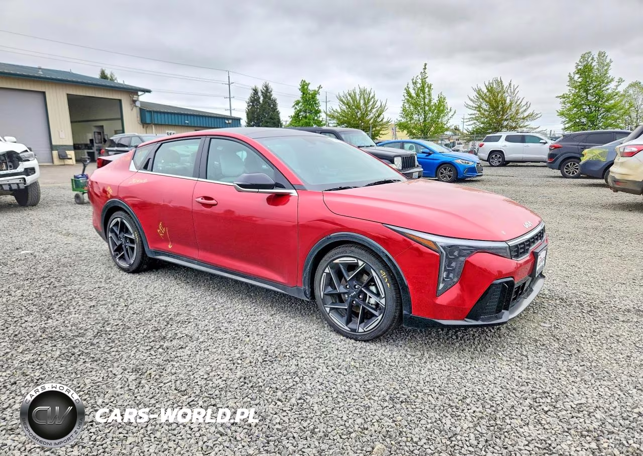 2025 Kia K4 Gt Line VIN:3KPFW4DE7SE250657 - 4