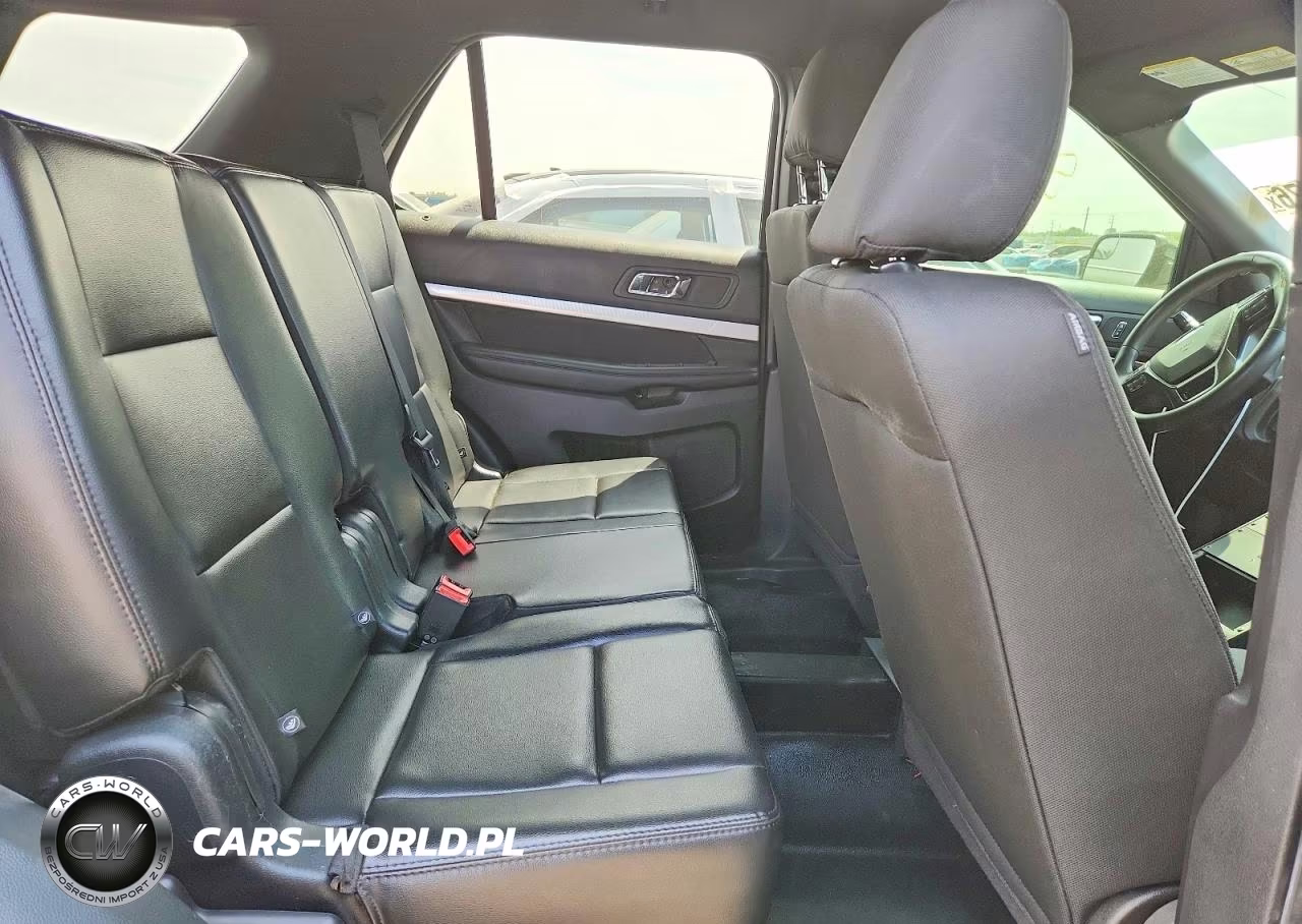 2018 Ford Explorer Police Interceptor VIN:1FM5K8AR1JGC49603 - 10