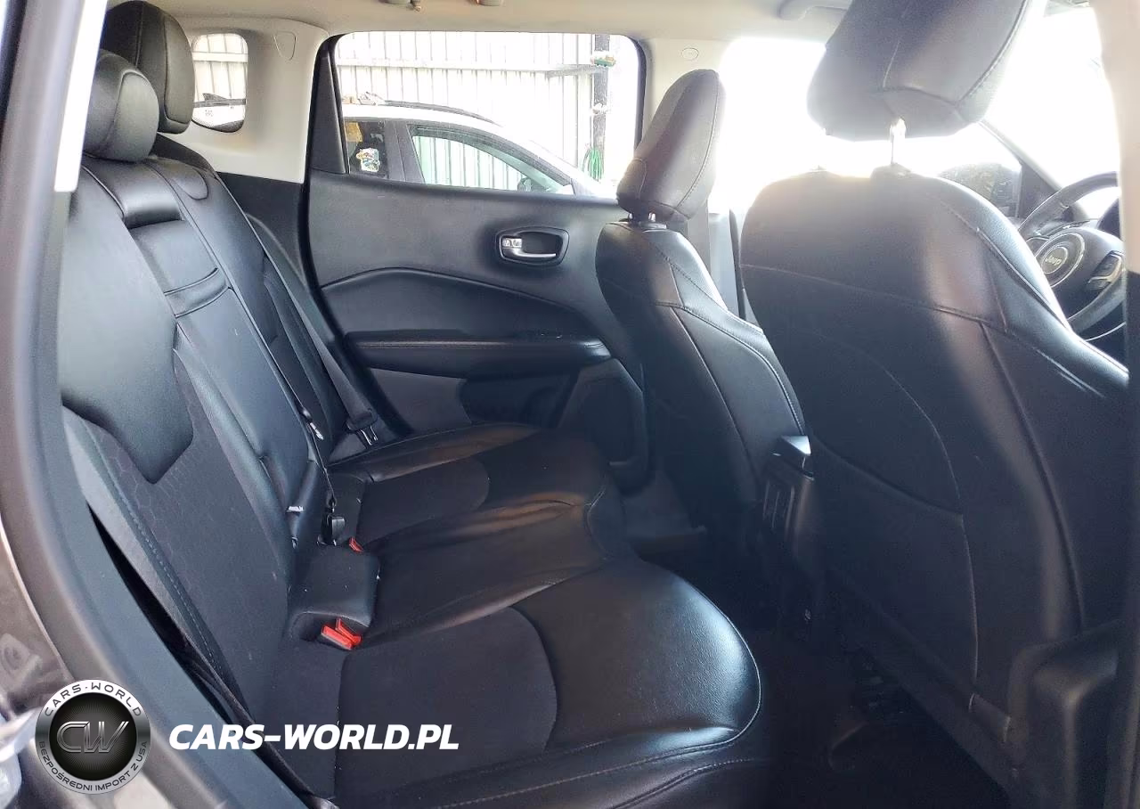 2019 Jeep Compass Latitude VIN:3C4NJCBB6KT726910 - 11