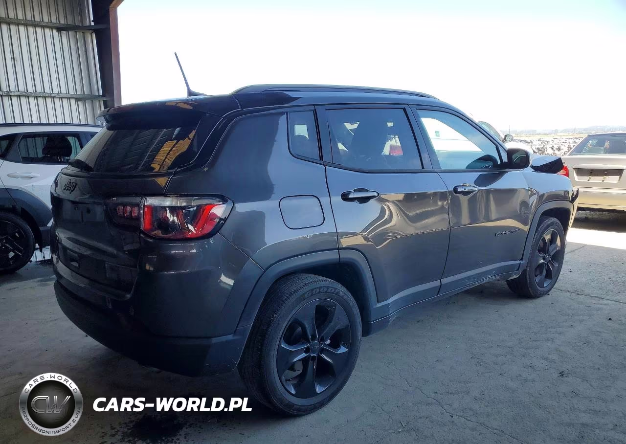 2019 Jeep Compass Latitude VIN:3C4NJCBB6KT726910 - 3