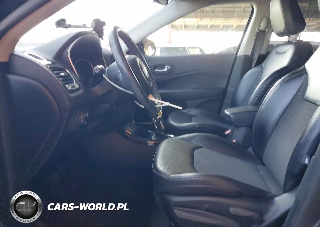 2019 Jeep Compass Latitude VIN:3C4NJCBB6KT726910 - 7