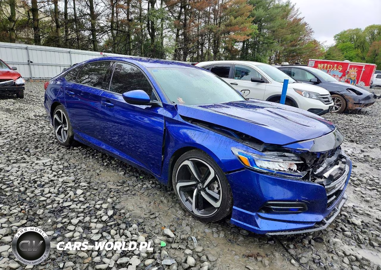 2018 Honda Accord Sport VIN:1HGCV1F38JA193906 - 4