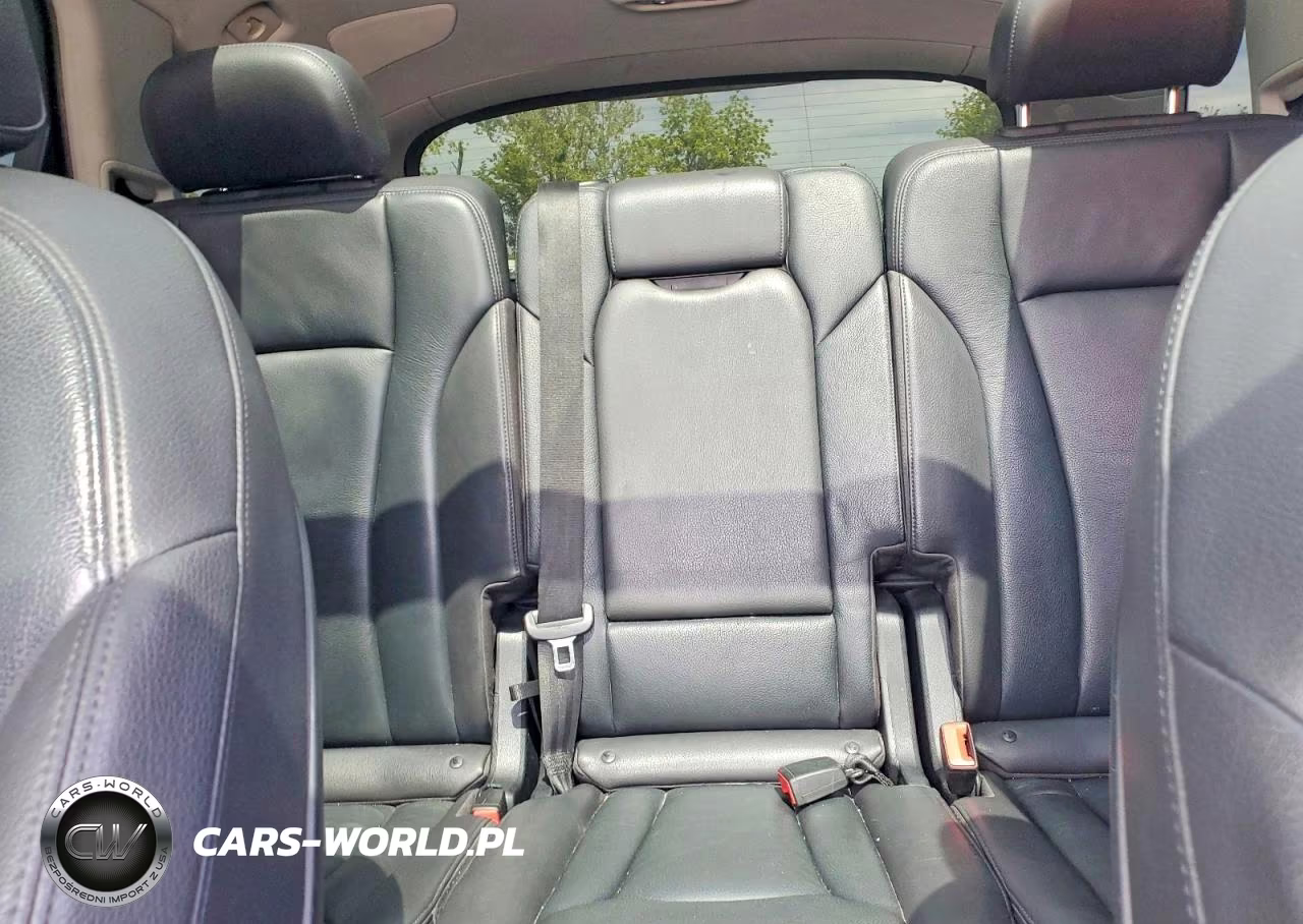 2018 Audi Q7 Premium Plus VIN:WA1LAAF74JD034967 - 10