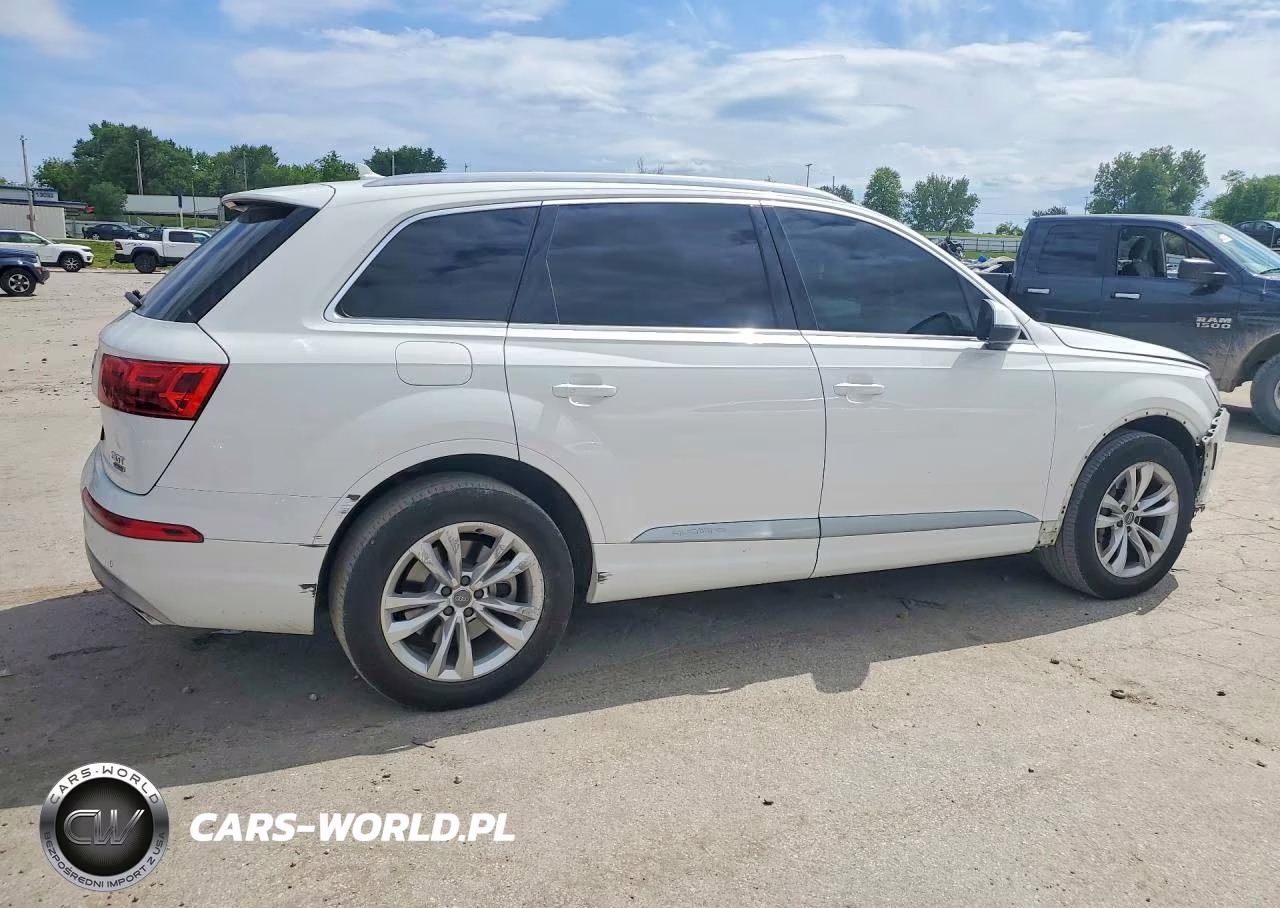 2018 Audi Q7 Premium Plus VIN:WA1LAAF74JD034967 - 3