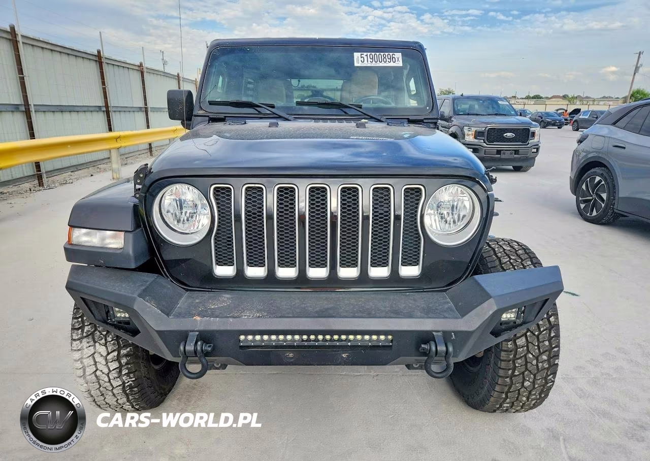 2019 Jeep Wrangler Unlimited Sahara VIN:1C4HJXEG9KW531907 - 5