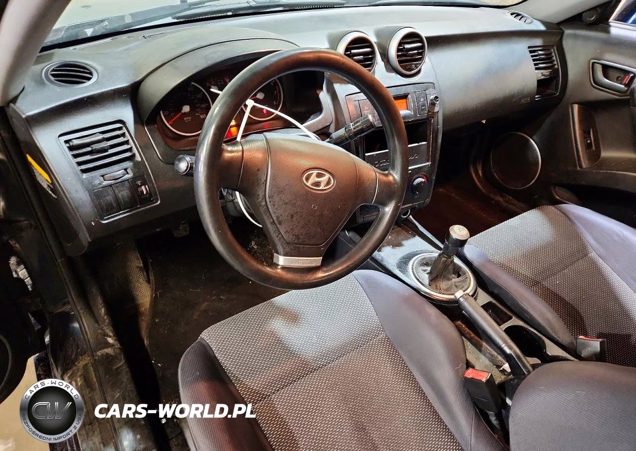 2006 Hyundai Tiburon Gs VIN:KMHHM65D56U211892 - 8