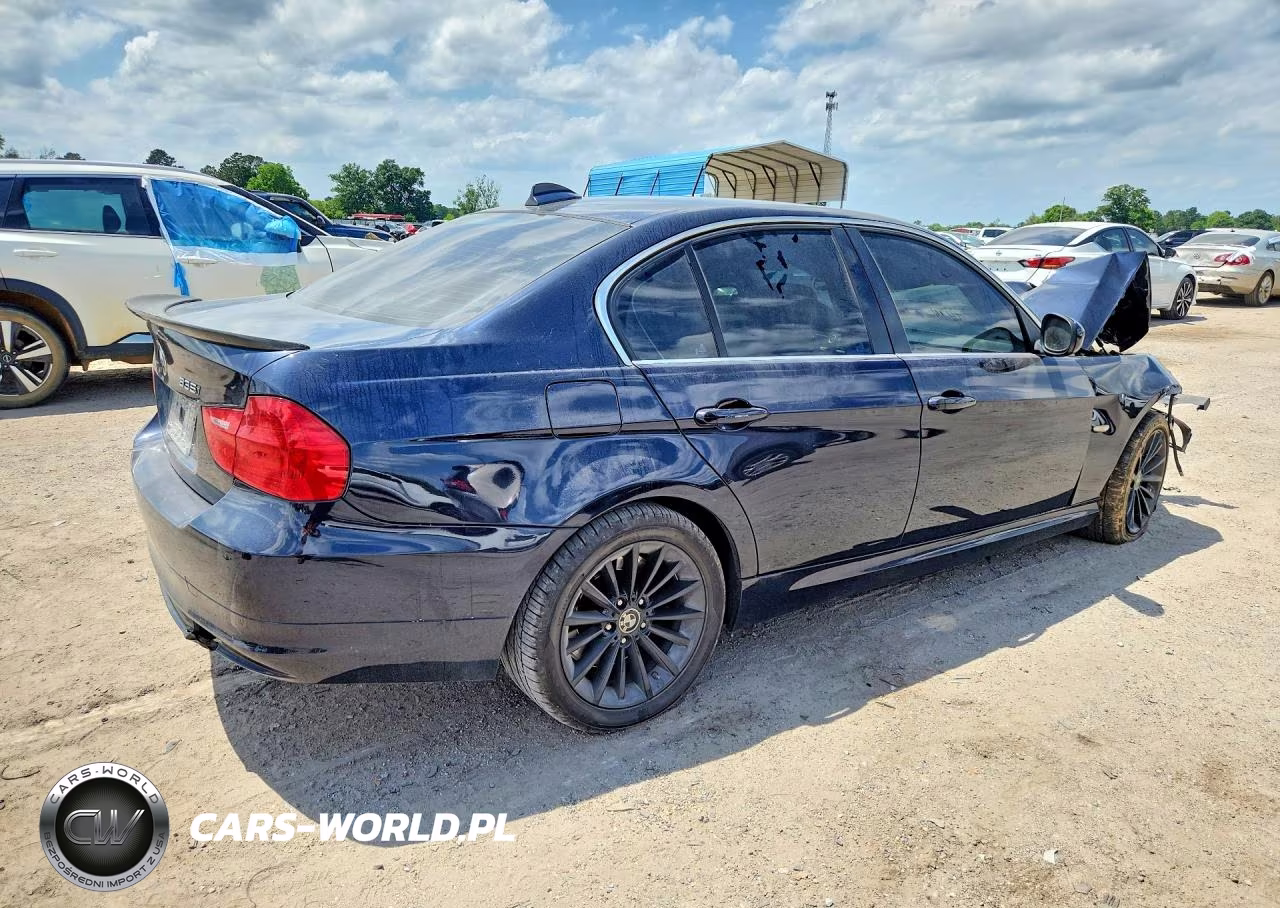 2010 BMW 335 Xi VIN:WBAPL3C52AA407549 - 3