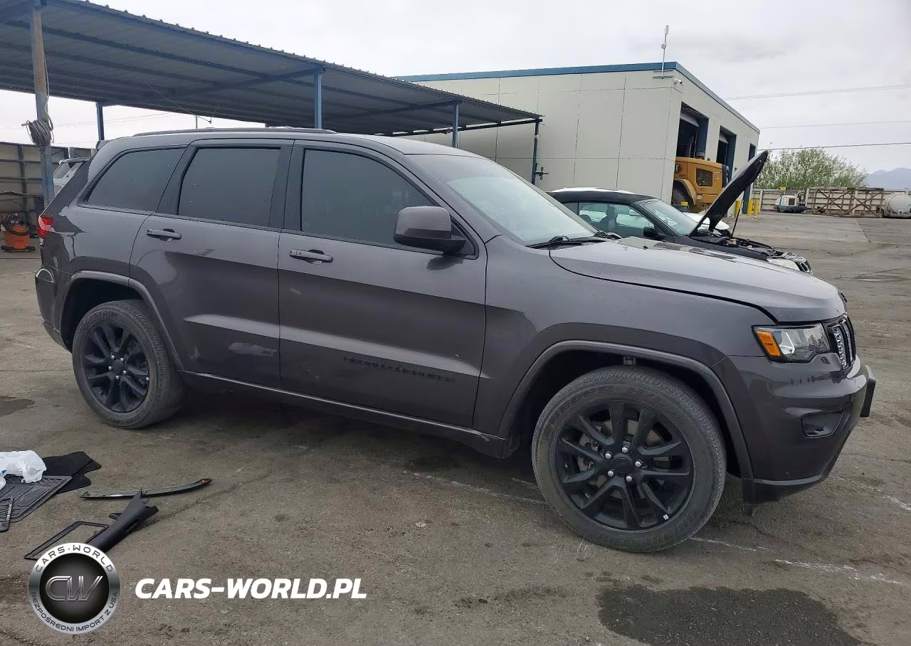 2021 Jeep Grand Cherokee Laredo VIN:1C4RJEAG0MC785007 - 4