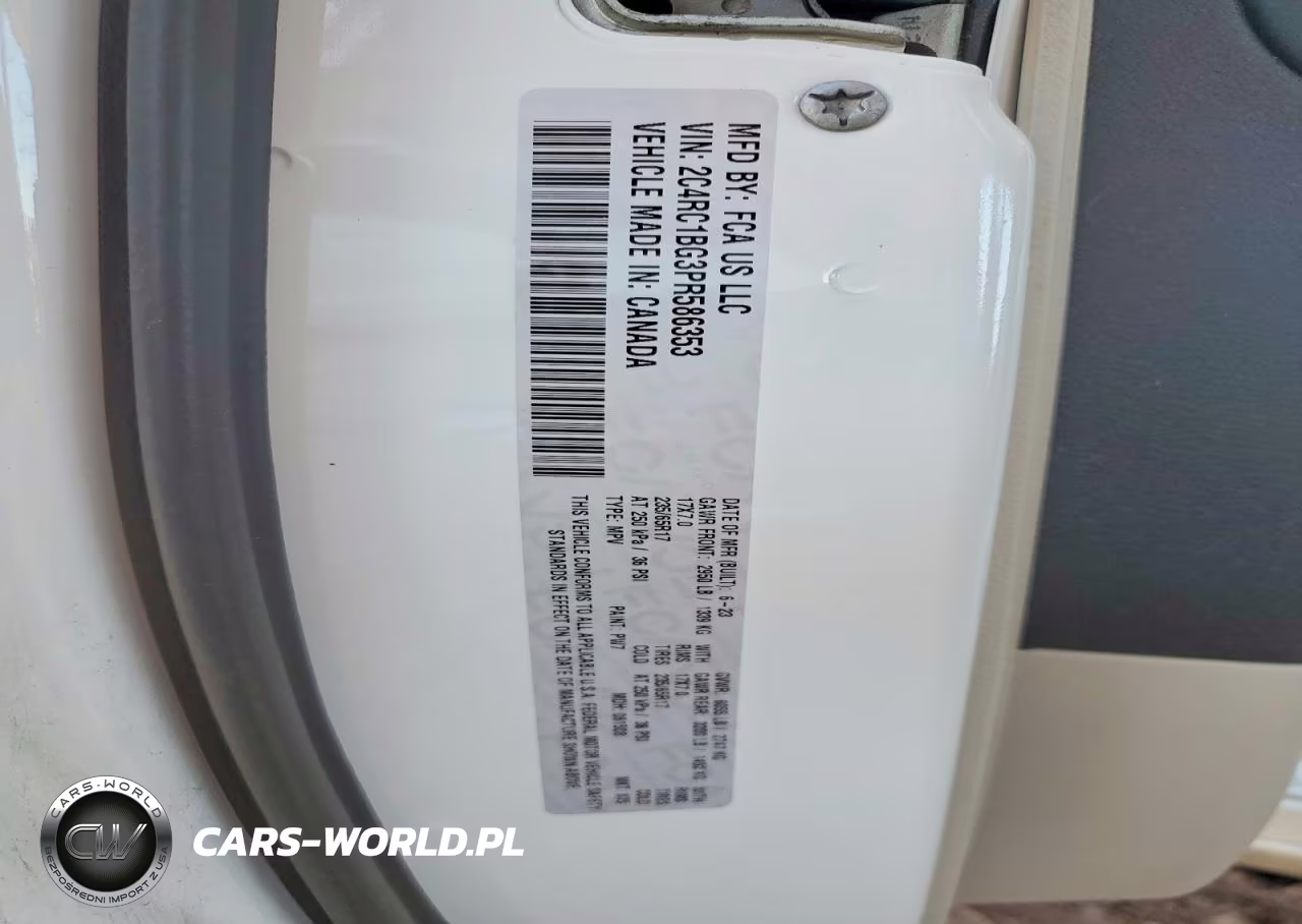 2023 Chrysler Pacifica Touring L VIN:2C4RC1BG3PR586353 - 14