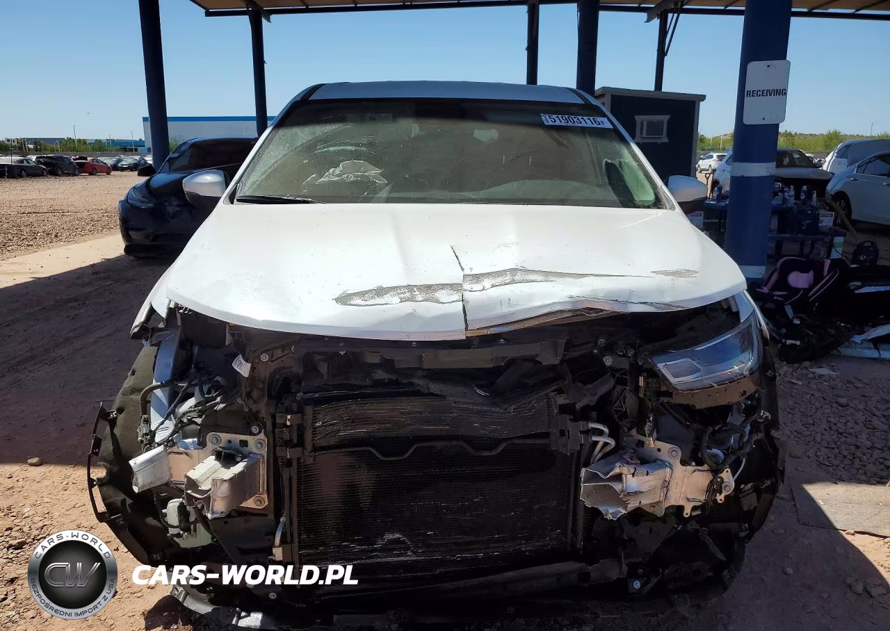 2023 Chrysler Pacifica Touring L VIN:2C4RC1BG3PR586353 - 5