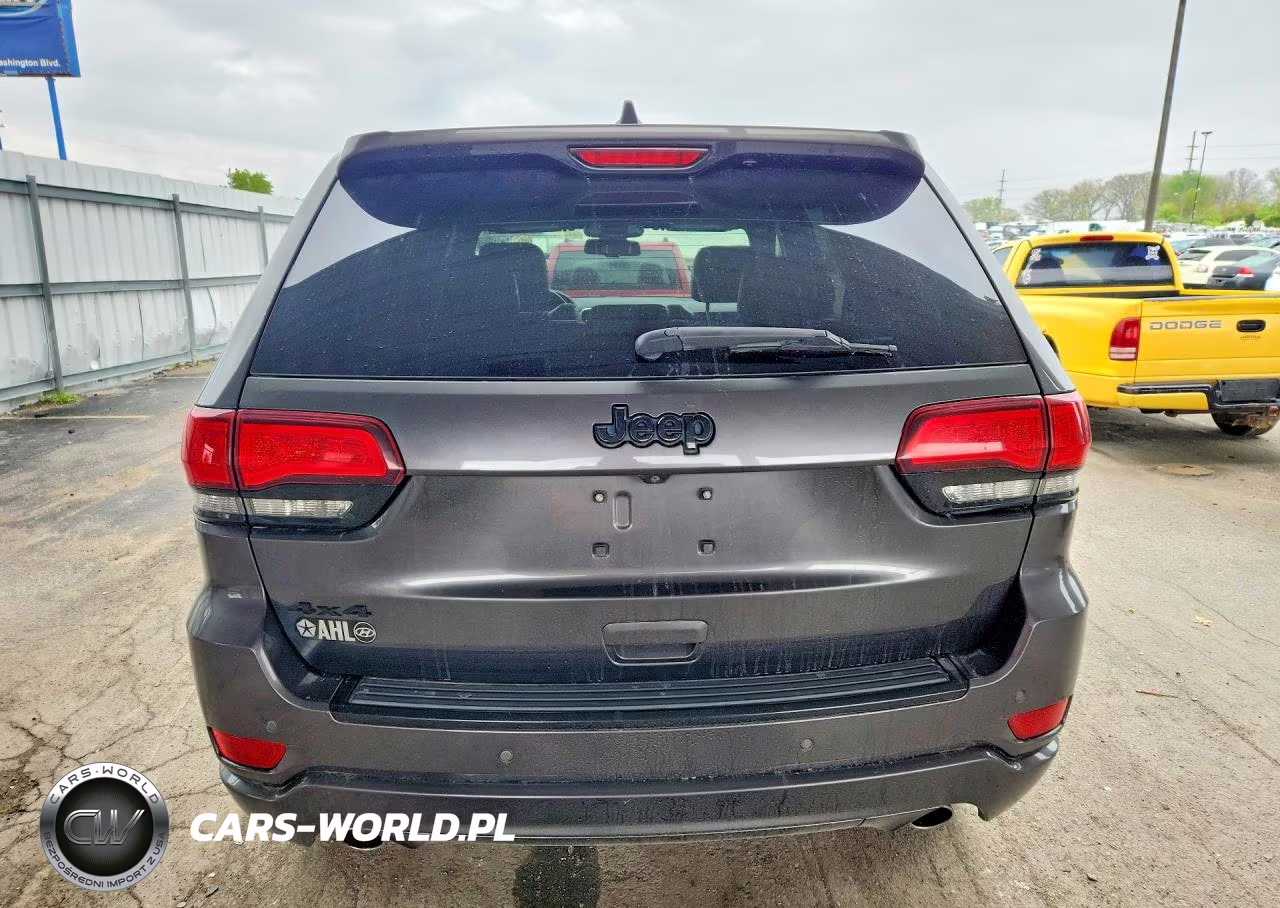 2015 Jeep Grand Cherokee Laredo VIN:1C4RJFAG6FC910083 - 6