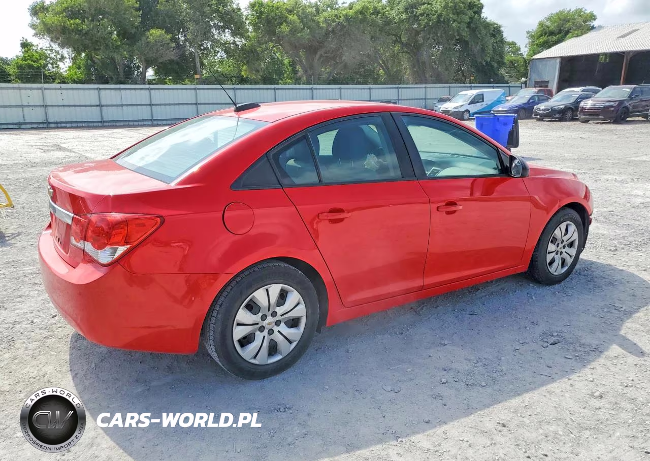 2015 Chevrolet Cruze Ls VIN:1G1PB5SHXF7133608 - 3