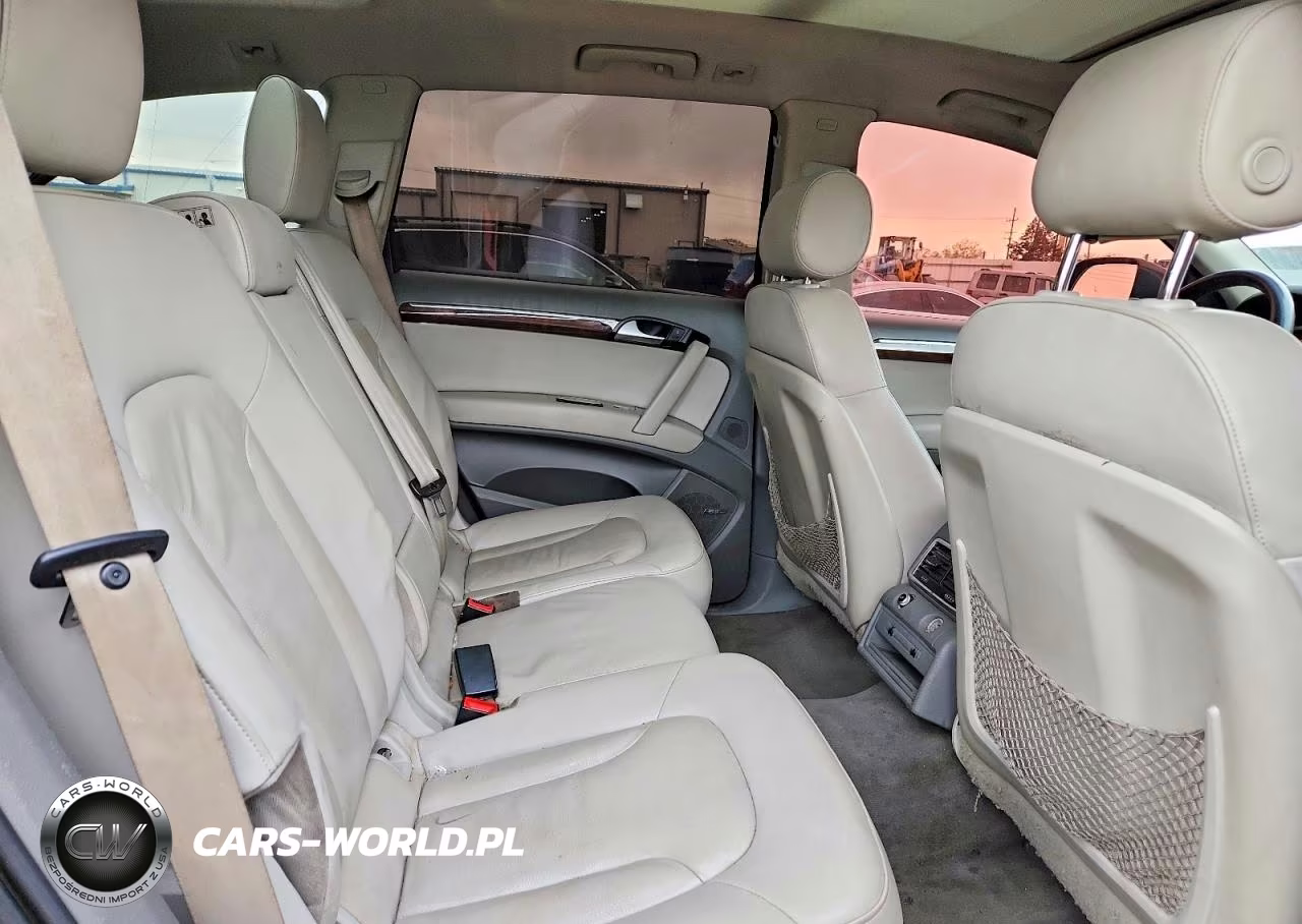 2012 Audi Q7 Premium Plus VIN:WA1LGAFE6CD010220 - 11
