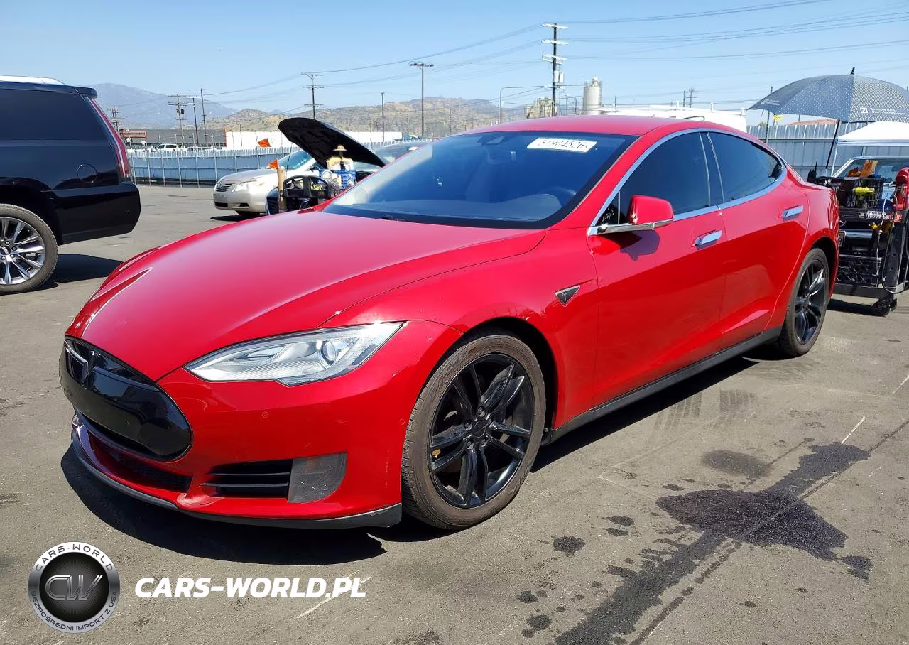 2015 Tesla Model S 70D
