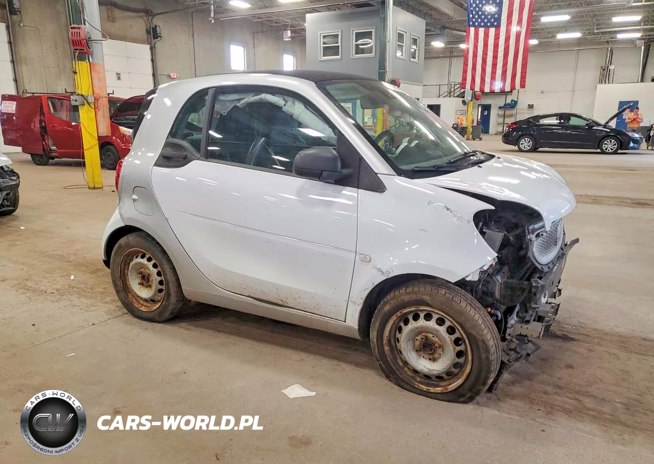 2017 Smart Fortwo VIN:WMEFJ5DA1HK169713 - 4