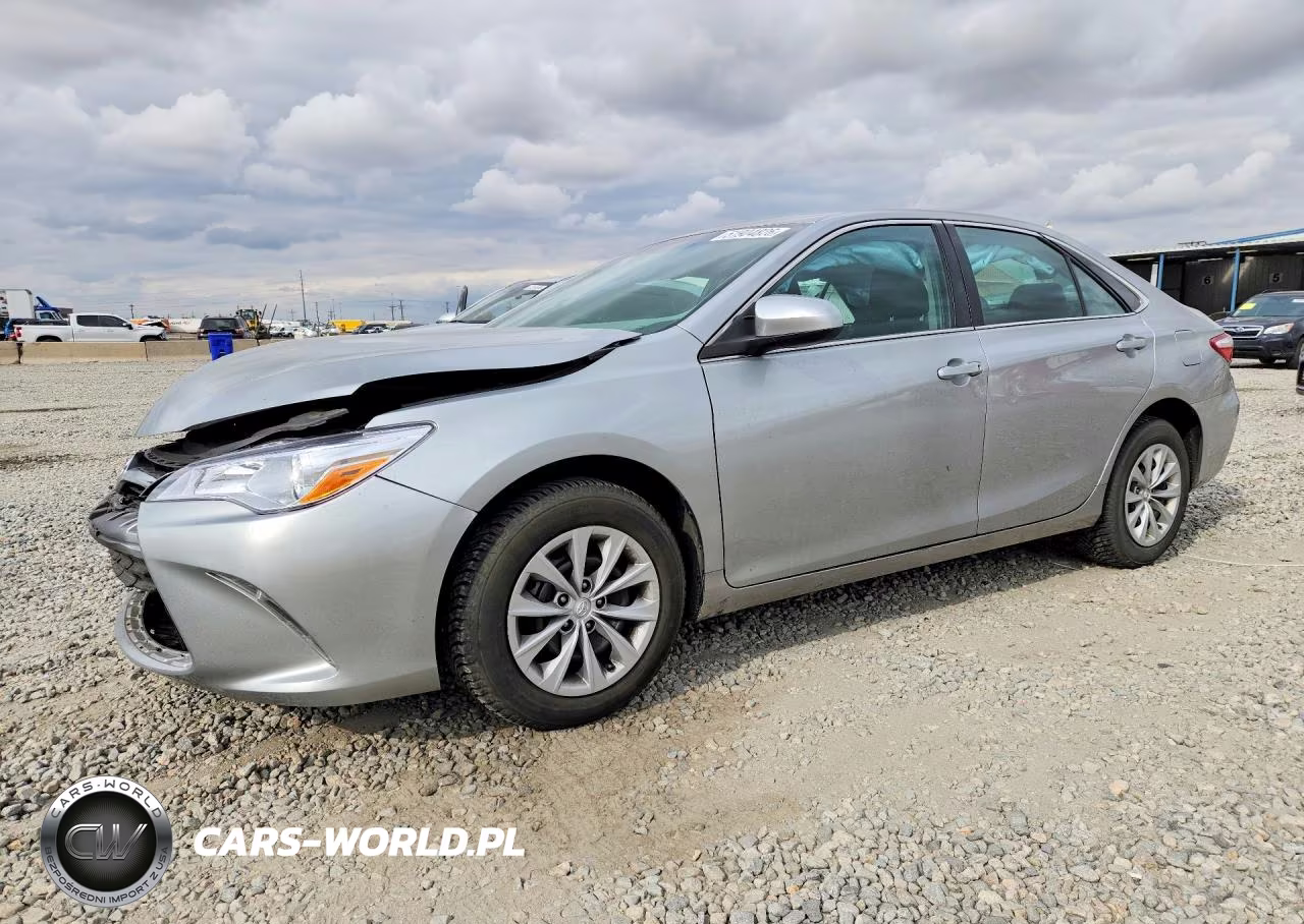2015 Toyota Camry Le