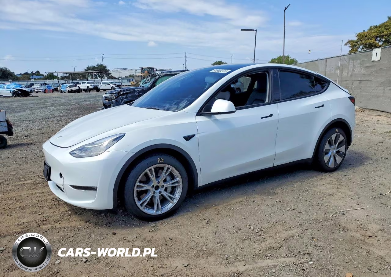 2022 Tesla Model Y – zdjęcie 1 z 13