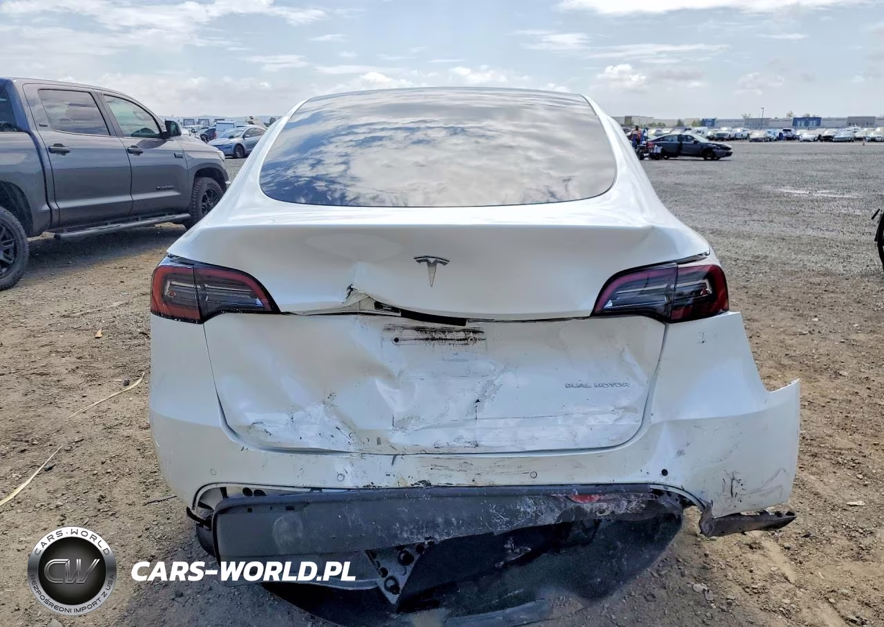2022 Tesla Model Y VIN:7SAYGAEE7NF466917 - 6