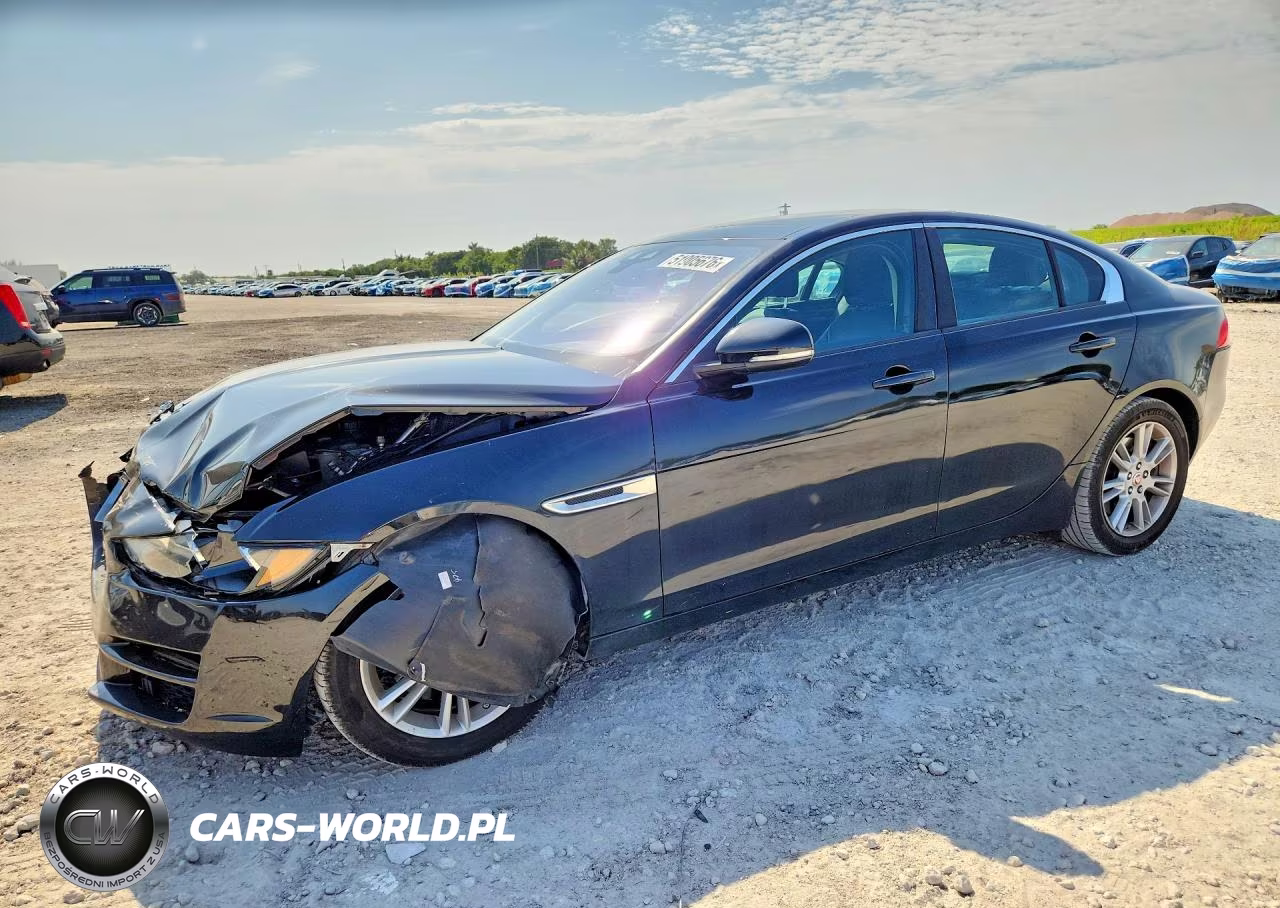 2017 Jaguar Xe Premium